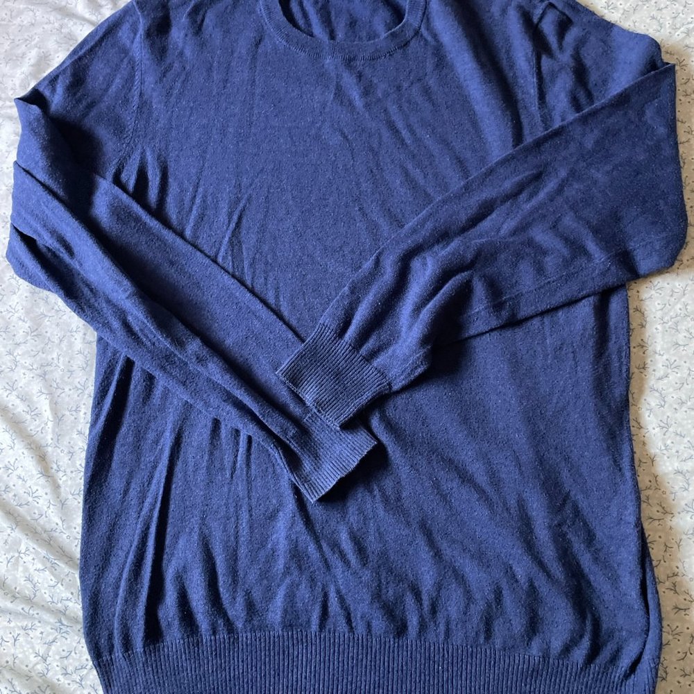 Old Navy Men's Navy Blue Lightweight Crew Neck Sweater Size Large